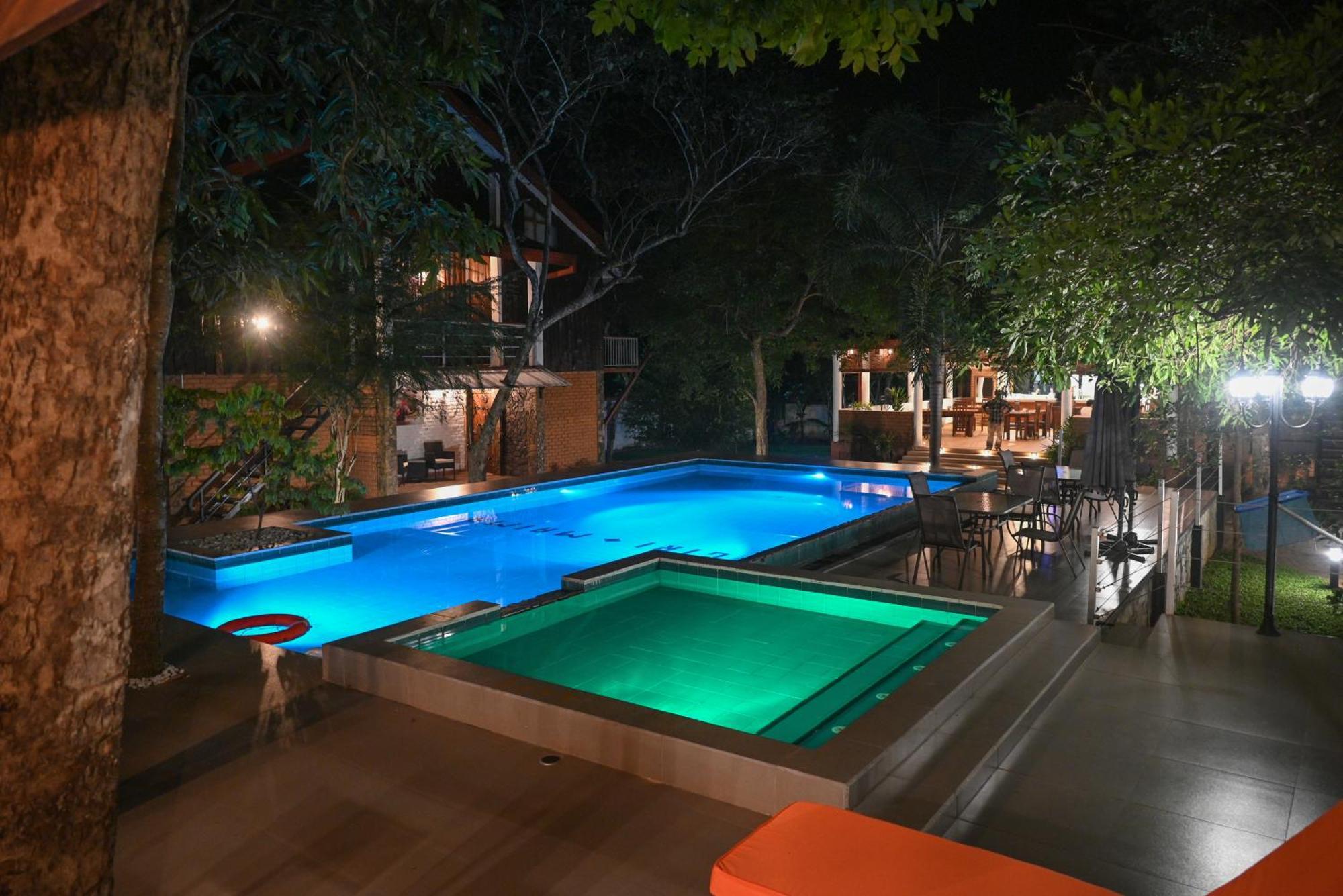 Tepraas Sigiriya Hotel Bagian luar foto