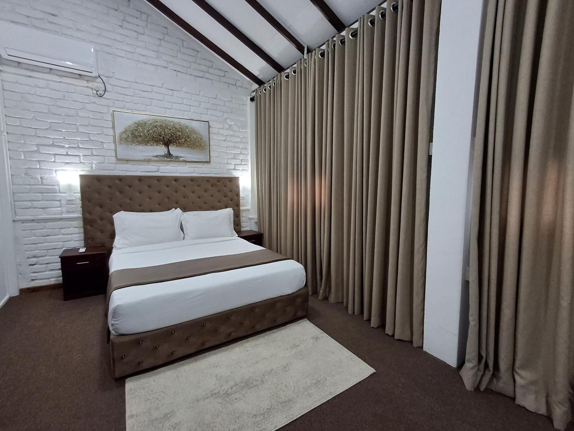 Tepraas Sigiriya Hotel Bagian luar foto