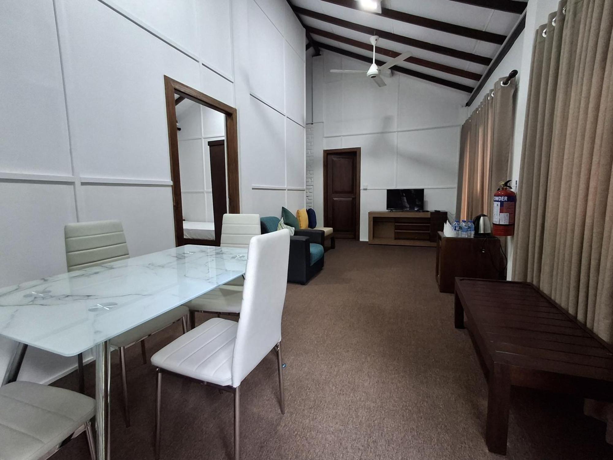 Tepraas Sigiriya Hotel Bagian luar foto