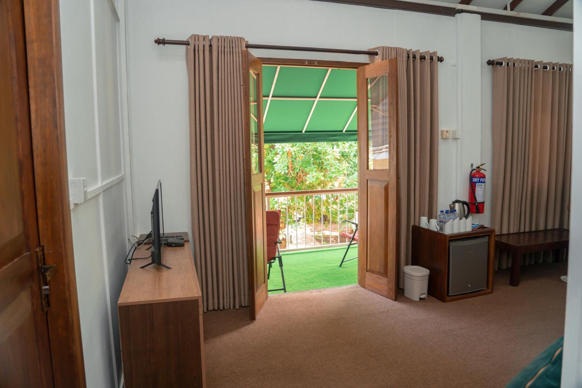 Tepraas Sigiriya Hotel Bagian luar foto